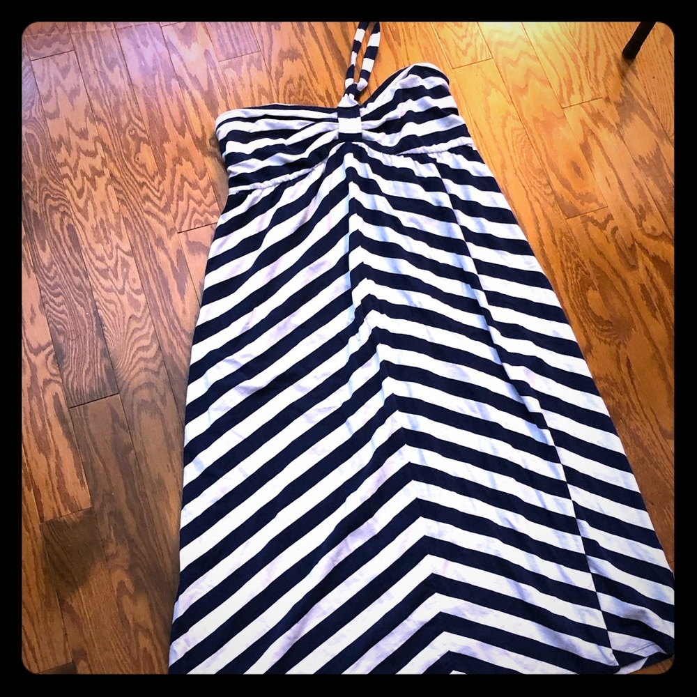 Super cute retro sun dress
